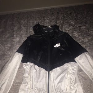 Nike windbreaker